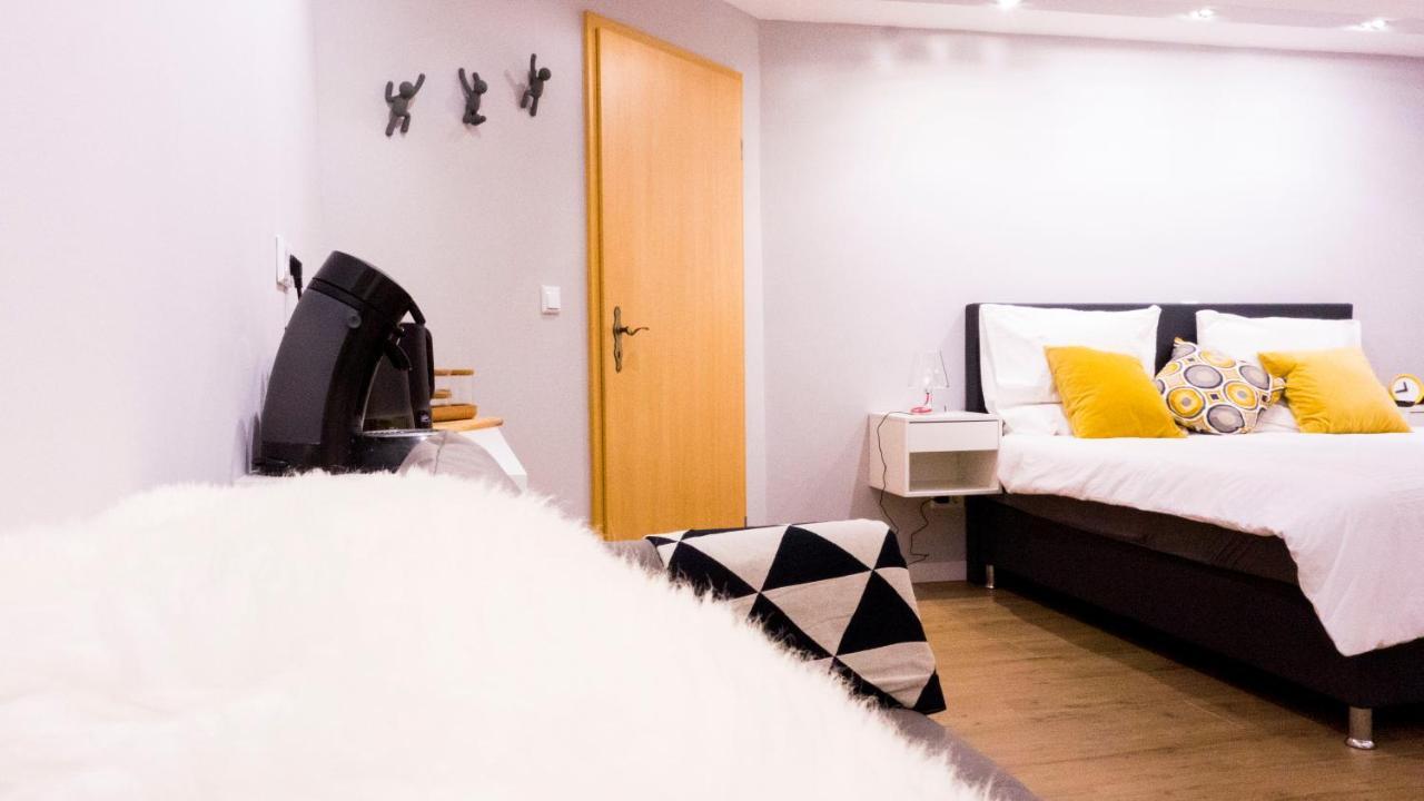 Apartment Your *